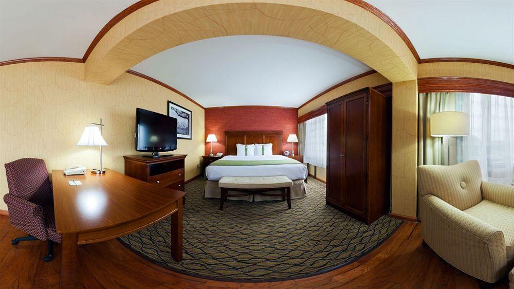Holiday Inn Clark - Newark By Ihg Eksteriør bilde