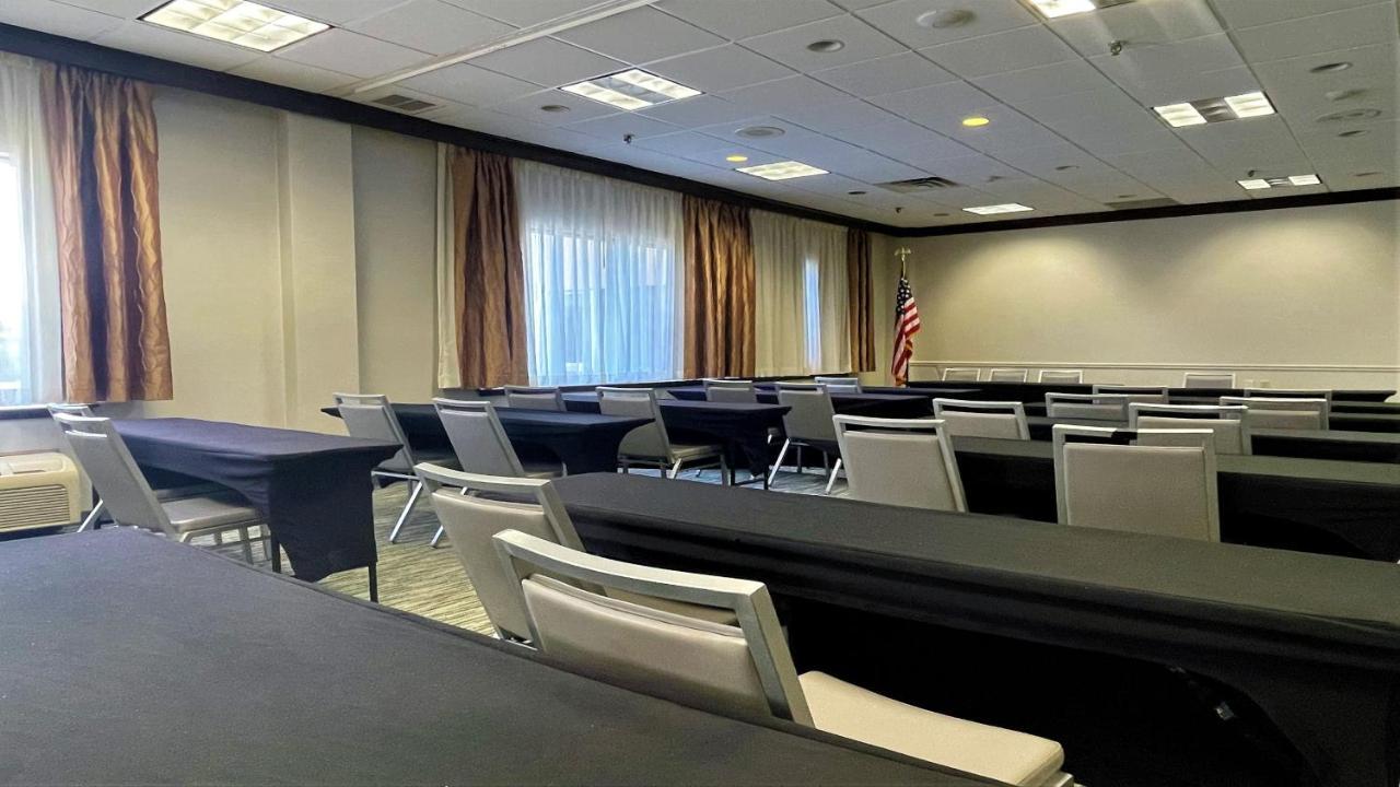 Holiday Inn Clark - Newark By Ihg Eksteriør bilde
