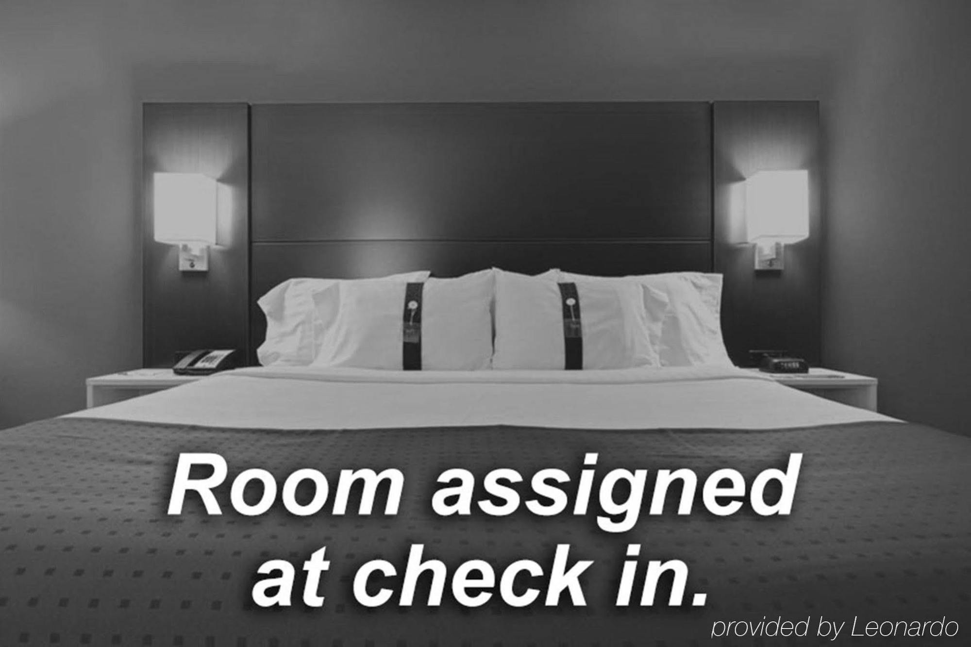Holiday Inn Clark - Newark By Ihg Eksteriør bilde